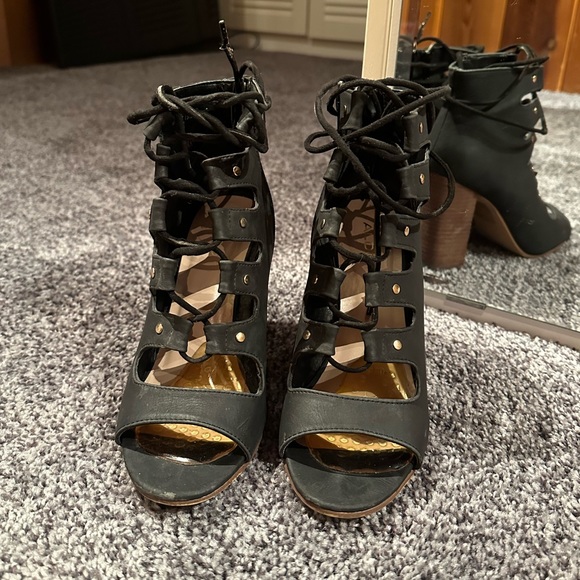 Strappy Aldo Heels - Picture 3 of 5